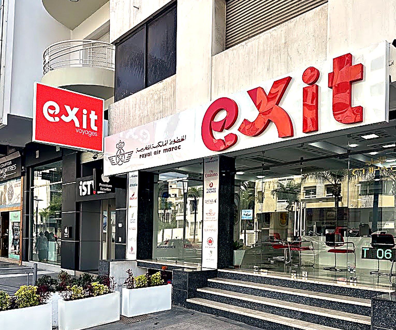 Devanture de l’agence Exit Voyages à Casablanca